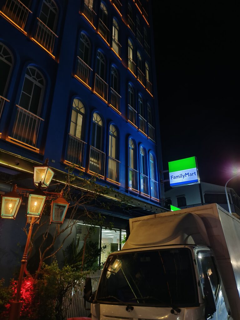 安娜與國王酒店