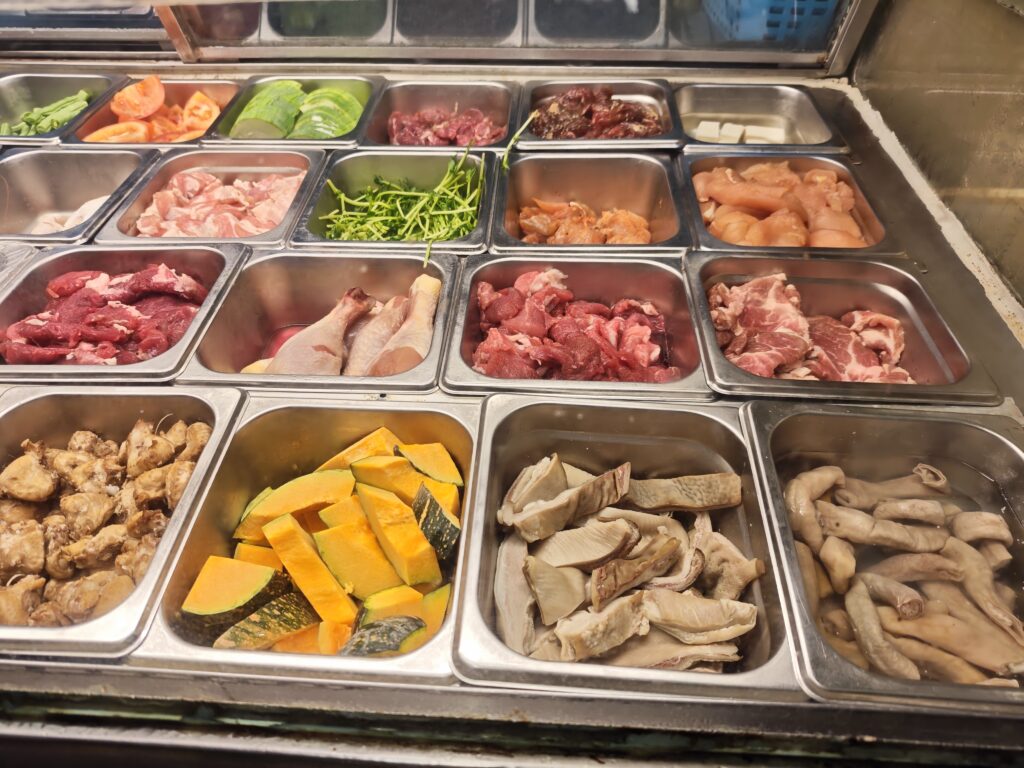 想肉了火鍋燒肉吃到飽