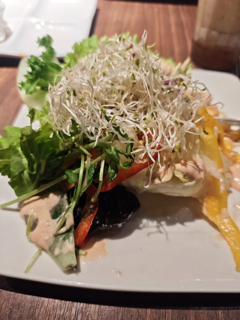 橫濱牛排微風店