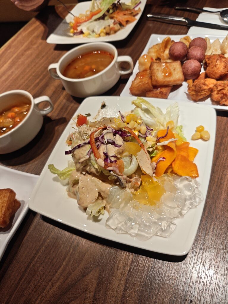 橫濱牛排微風店