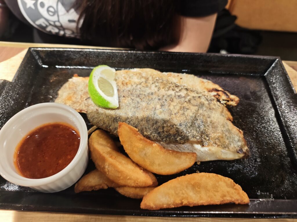 橫濱牛排微風店